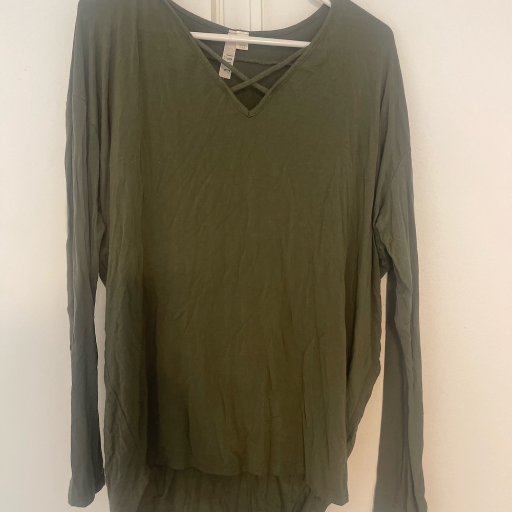 DRY GOODS | Dark green top